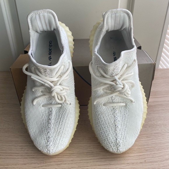 Adidas Yeezy Boost 350 V2 Cream White/Triple White- SZ 7 M- W 8.5 - Picture 2 of 16
